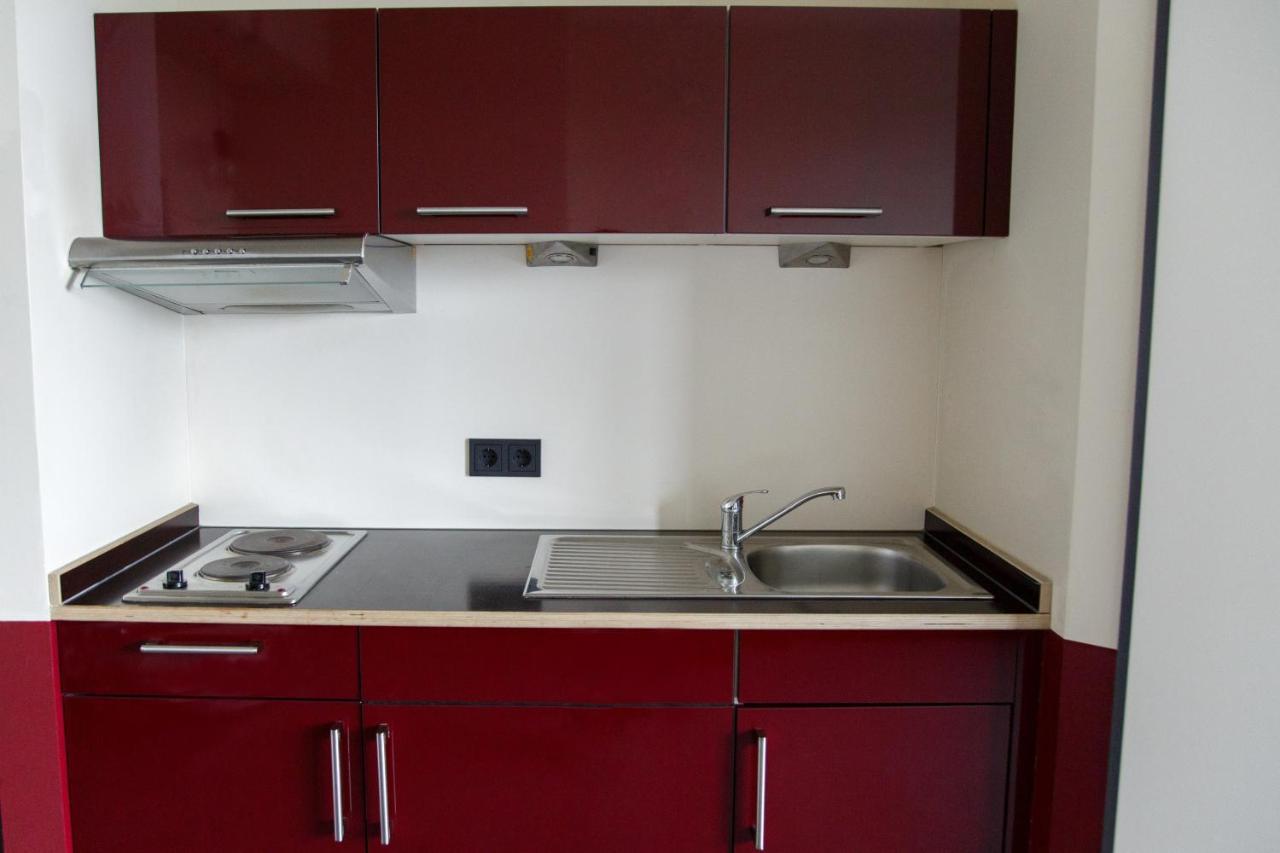 Base Apartments Хамбург Екстериор снимка